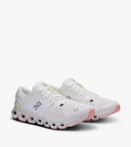 On Cloud X 4 鈥業vory Sand鈥�