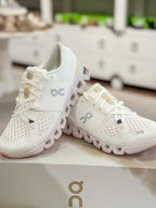 On Cloud X 4 鈥業vory Sand鈥�