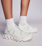 On Running Cloud X 4 AD White Wolf