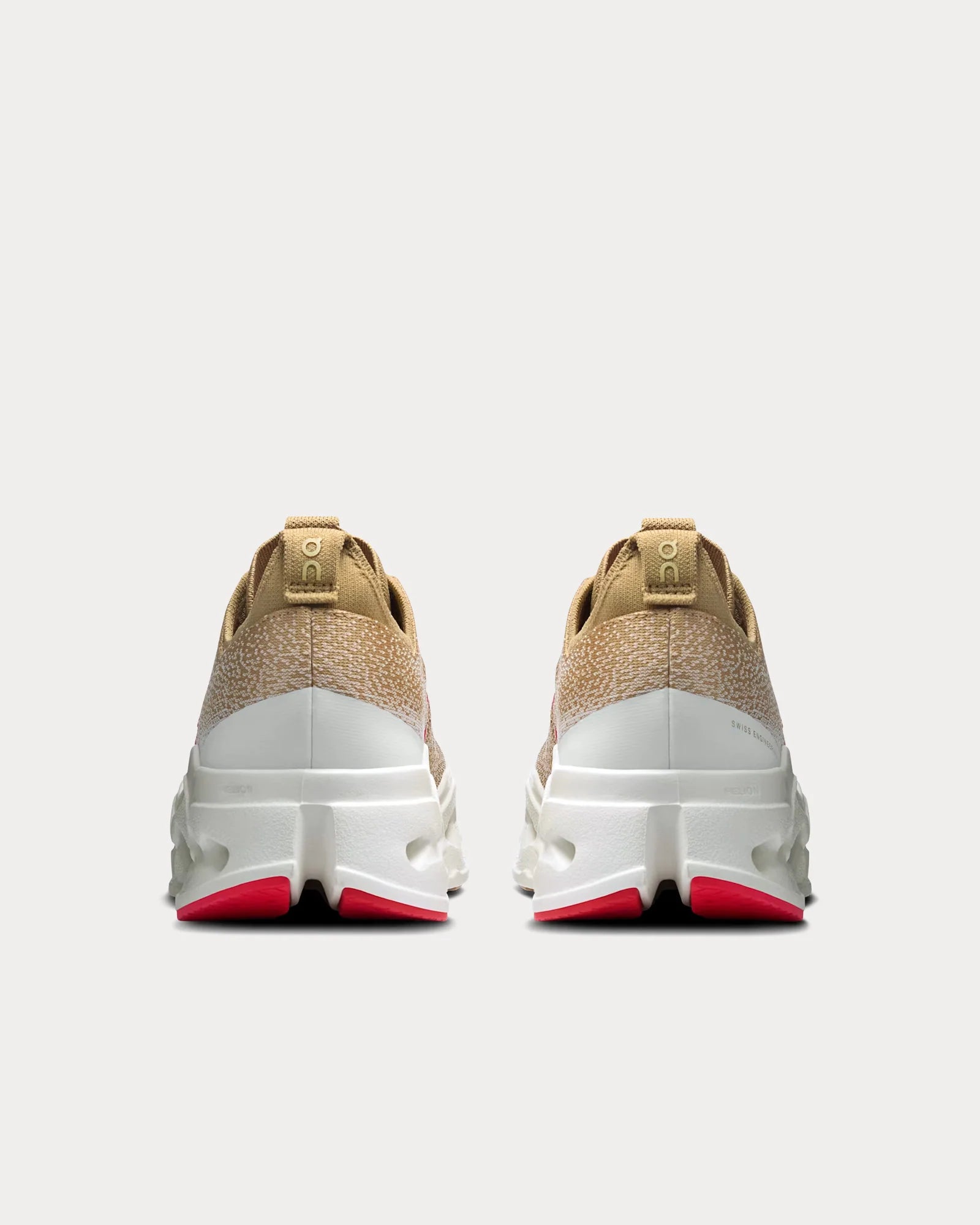 On 鈥�Cloudsurfer Max 鈥榊ear of the Horse鈥�Chai / Ivory Running Shoes